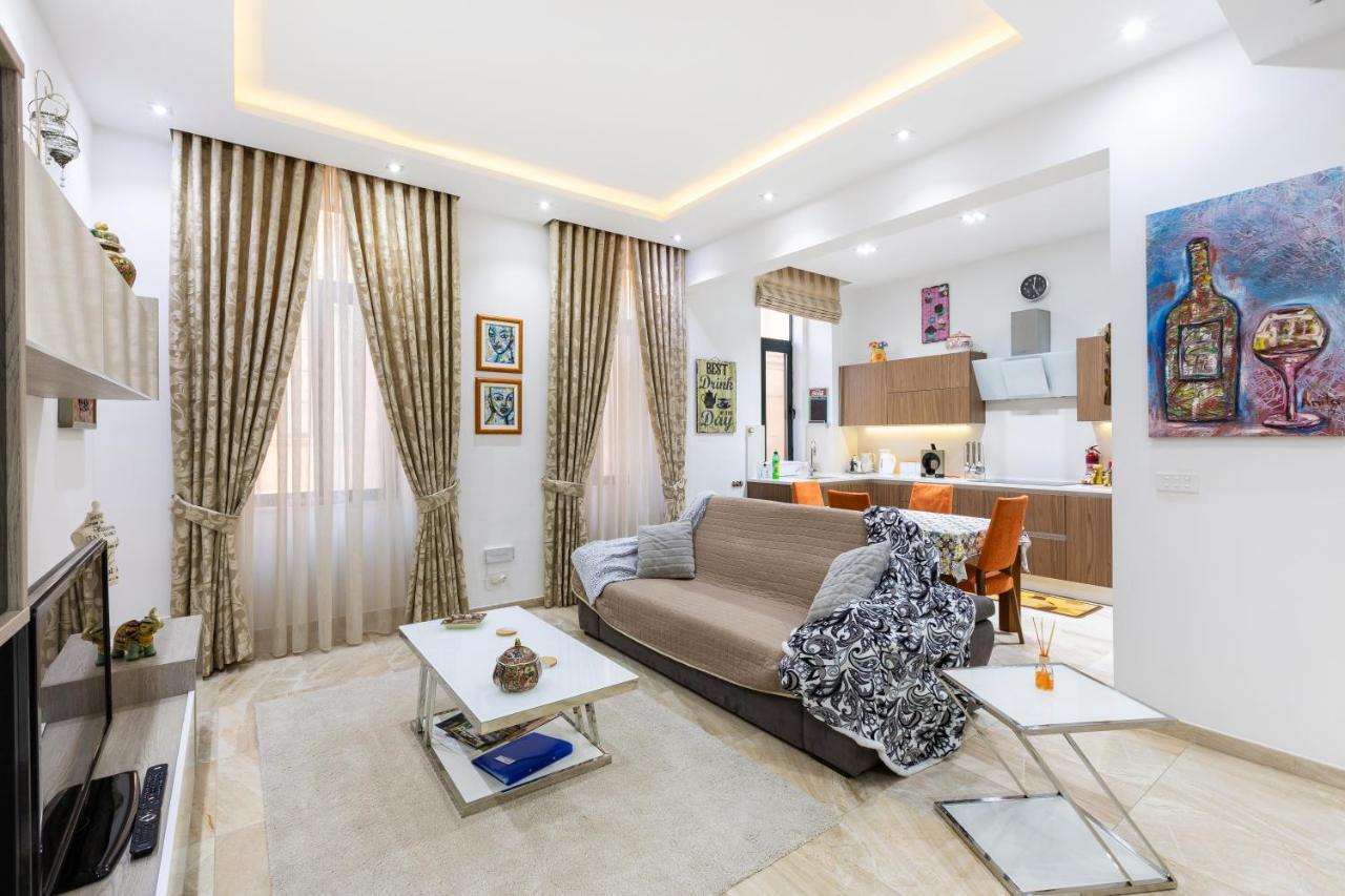 Valletta Large 3 Bedroom Bagian luar foto